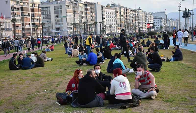 İzmir için uyarı: 'Vaka sayıları korkutucu düzeye gelecek'