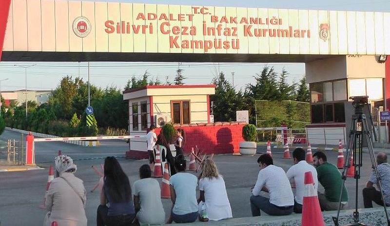 Silivri'de 200 tutukluya soruşturma: 'Cezaevi yönetimi bir saldırı hazırlığında'