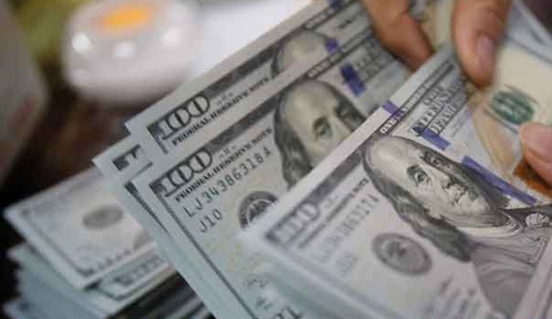 Dolarda dalgalı seyir sürüyor:  ABD Hazine tahvil getirilerindeki yükseliş baskıyı artırıyor