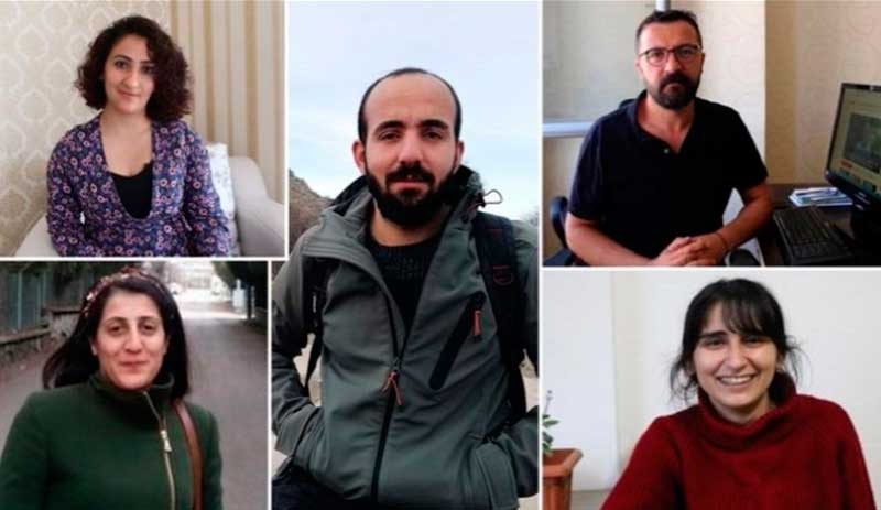 Helikopterden atılan vatandaşların haberini yapan gazeteciler, ilk duruşmada tahliye edildi