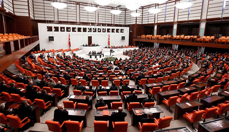 Ekonomiye ilişkin yeni düzenlemeler içeren kanun teklifi Meclis'e sunuldu