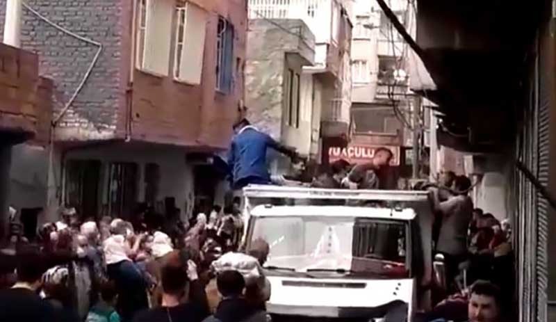Diyarbakır Valiliği'nden patates izdihamına 'provokasyon' savunması