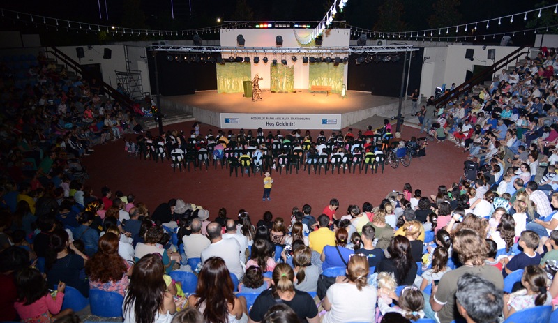 Kadıköy Belediyesi Tiyatro Festivali  başlıyor