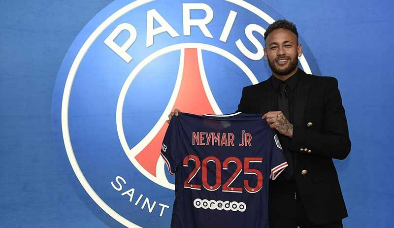 PSG, Neymar'ın sözleşmesinin 2025 yılına kadar uzatıldığını açıkladı