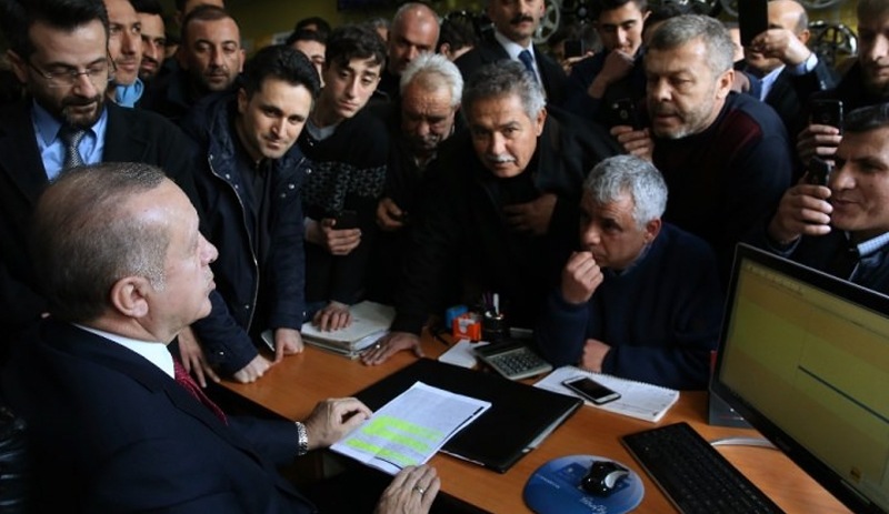 Erdoğan: Sıkıntıya giren esnafımız, çalışanımız olduysa helallik istiyoruz