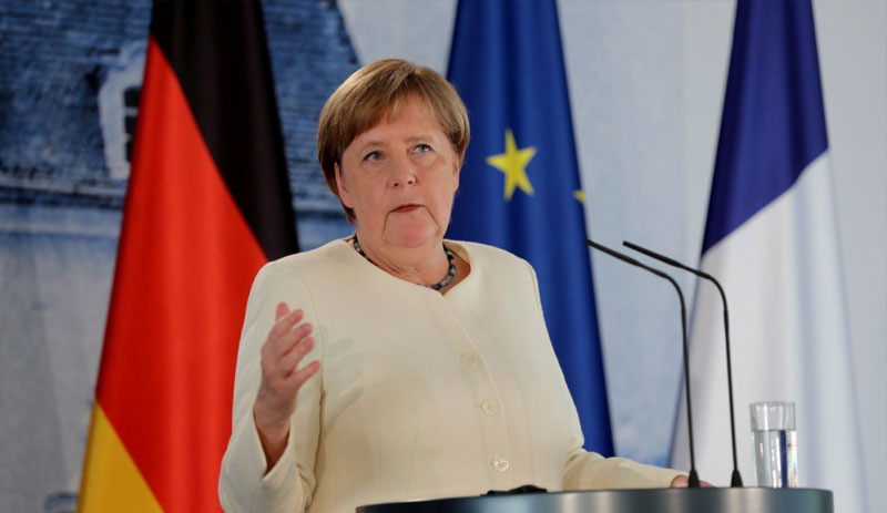Merkel: AB liderleri, Türkiye'ye 3 milyar Euro verilmesinde uzlaştı