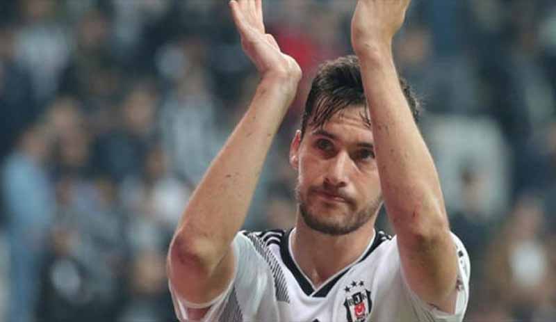 Beşiktaşlı futbolcu Umut Nayir'den Taylan Antalyalı'ya destek