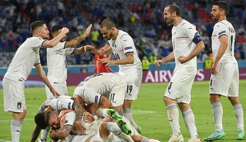 EURO 2020'de ilk yarı finalistler: İtalya ile İspanya