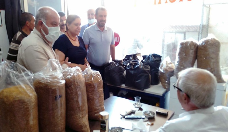 HDP heyeti tütün satan esnafla bir araya geldi