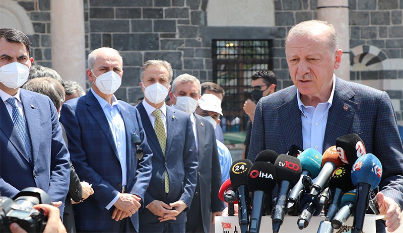 HDP'li Özsoy: Diyarbakır ziyaretinde can çekişen bir Erdoğan gördüm