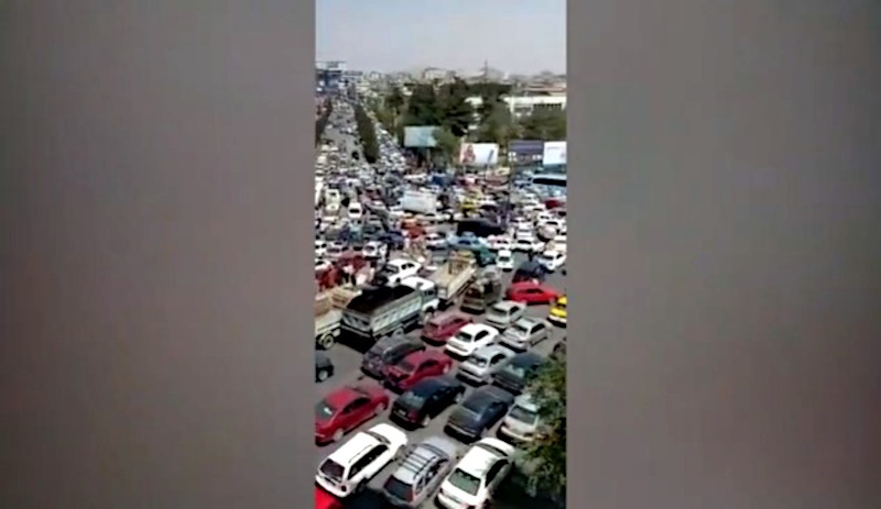 Kabil'den kaçmak isteyenler yoğun trafik oluşturdu