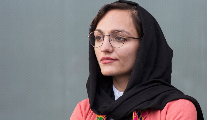 Afganistan'ın ilk kadın belediye başkanı: Beni öldürecekler, gelmelerini bekliyorum