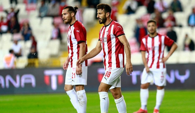 Sivasspor evinde mağlup oldu