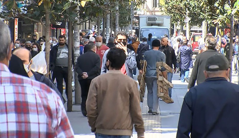 Bilim Kurulu Üyesi Turan: Vaka sayısındaki artış devam ederse her türlü önlemi konuşuruz