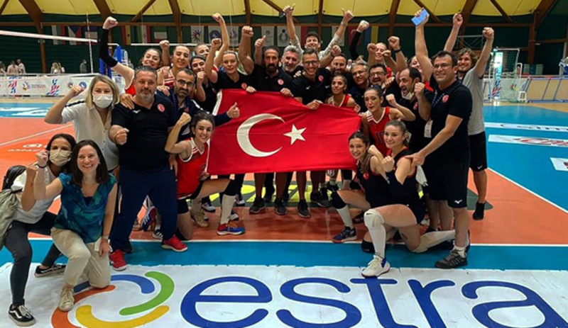 İşitme Engelliler Kadın Voleybol Milli Takımı, dünya şampiyonu