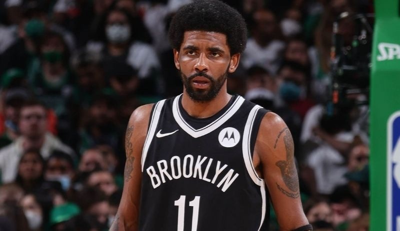 Brooklyn Nets'in yıldızı Kyrie Irving, aşı olana kadar takımdan uzak tutulacak