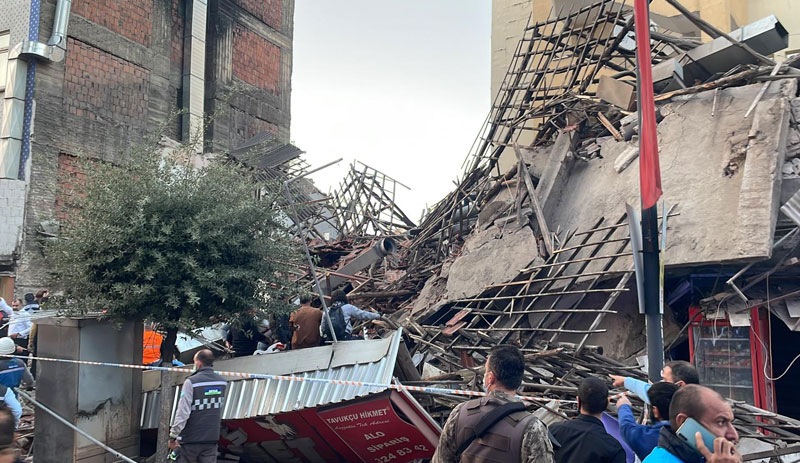 Malatya'da çöken bina ile ilgili 4 kişi gözaltına alındı