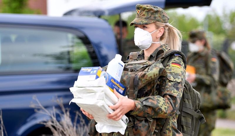 Vaka sayısında patlama yaşanan Almanya’da 12 bin asker görevlendirilecek