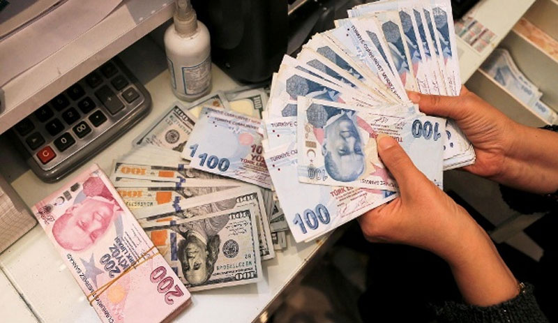 Türk Lirası'nın değer kaybı yabancı ekonomistlerin de gündemine oturdu