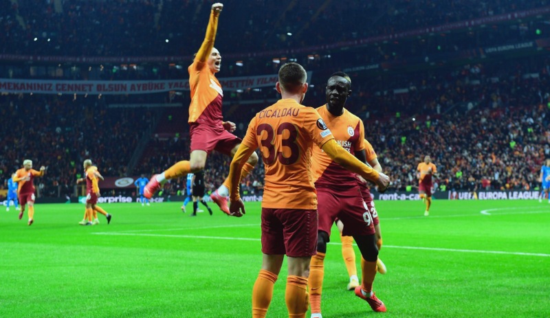 6 gollü maçın ardından Galatasaray bir üst turu garantiledi