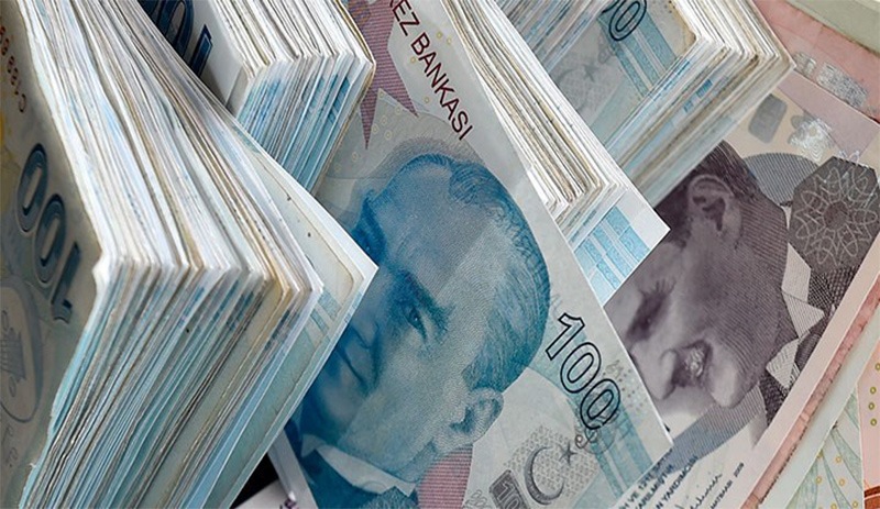 TL'de günlük kayıp yüzde 1,5: Dolar ve euro haftanın son işlem gününde yükselişte