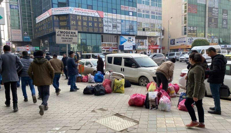 Manat 8 TL'yi geçti, Azerbaycan'dan Iğdır'a alışveriş akını başladı