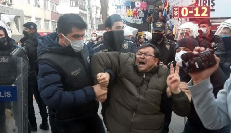 Şirinevler'de HDP'ye saldırıyı protesto edenler gözaltına alındı