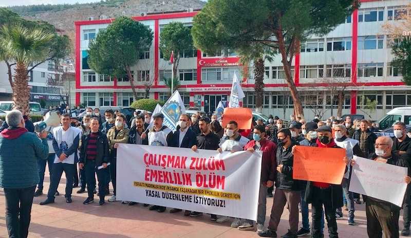 Somalı emekli madencilerden eylem: Şu an biz ölüyüz