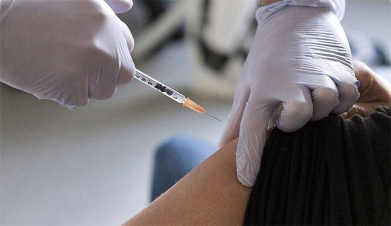 Bilim Kurulu üyesi Turan: Omicron'a karşı aşı oluşturulması konuşuluyor
