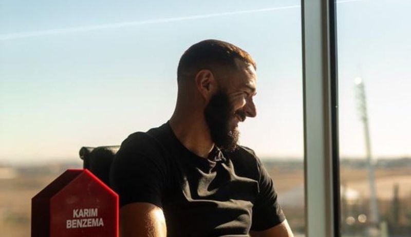 Karim Benzema, Fransa'da 4. kez yılın futbolcusu seçildi