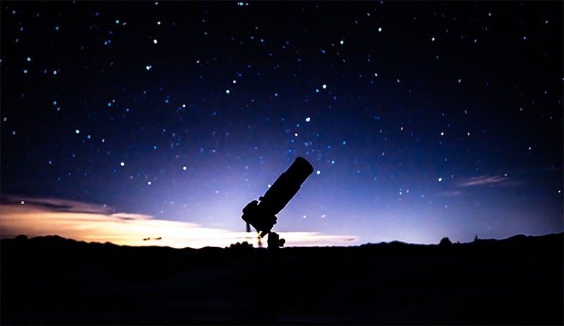 Bilim insanları gökyüzünde 20 dakika arayla yanıp sönen yeni bir ışın türü keşfetti