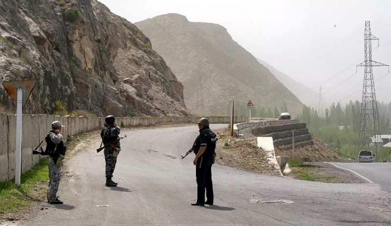 Tacikistan-Kırgızistan sınırında çatışma