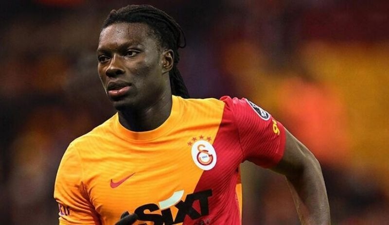 Galatasaray'ın yeni transferi Gomis, İstanbul'a geldi