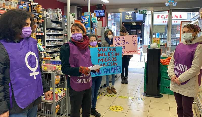 Kadınlardan işçilere destek için markette eylem: Migros sana söylüyorum AKP sen anla