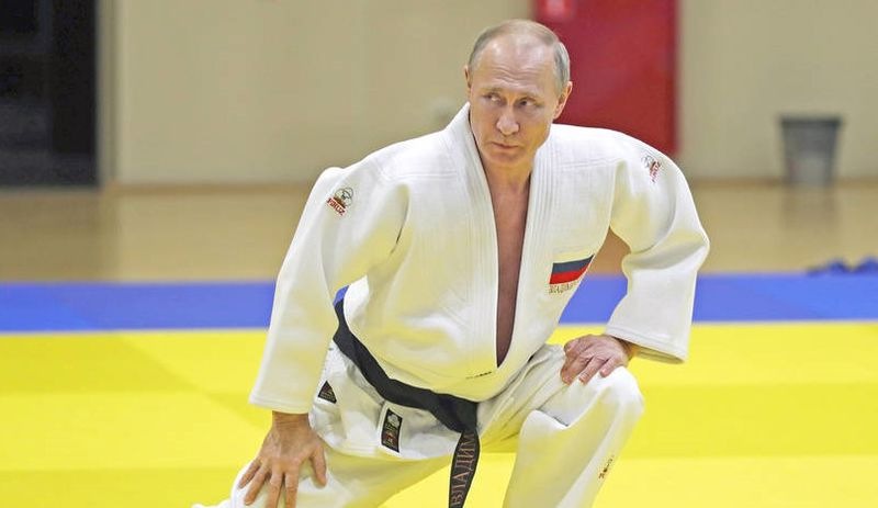 Uluslararası Judo Federasyonu, Putin'in onursal başkanlığını askıya aldı
