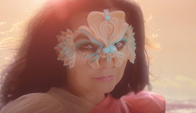 Björk'ten yeni klip