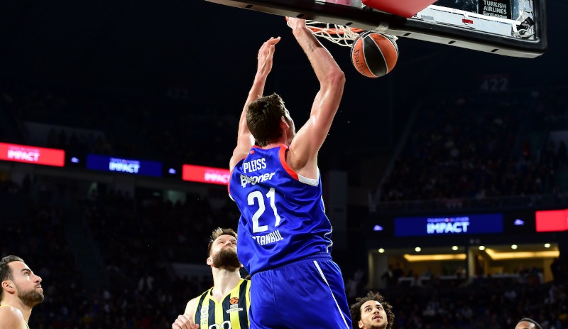 Euroleague'deki 'İstanbul derbisi' nefes kesti