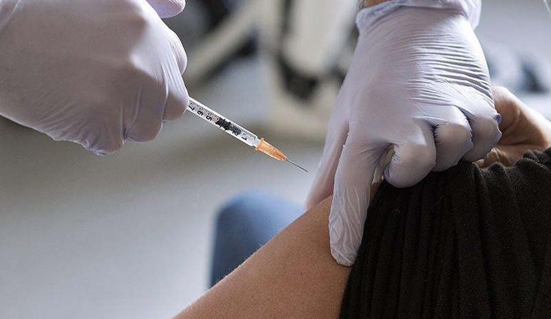 Japon bilim insanları: 2. doz aşıdan sonra ateşi yükselen kişilerde antikor daha yüksek
