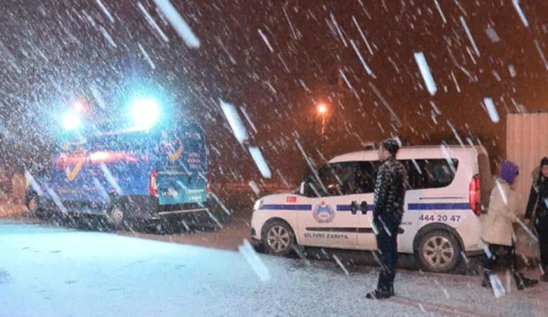 İstanbul Valiliği: Kar yağışı pazar günü öğleden sonra etkisini kaybedecek