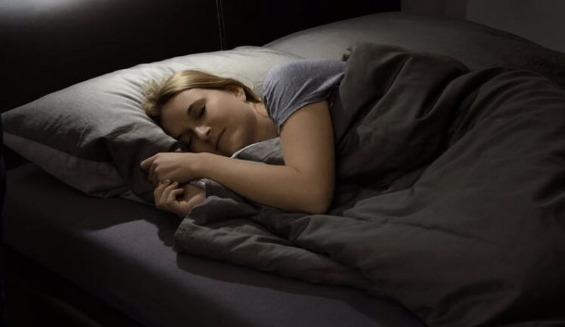 Araştırma: Karanlıkta uyumak kalp ve şeker hastalığından koruyabiliyor