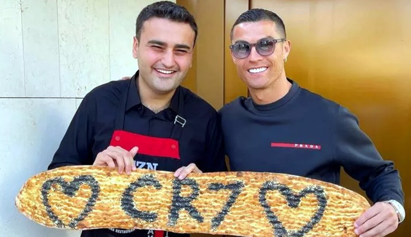 CZN Burak ile Ronaldo ortak oluyor