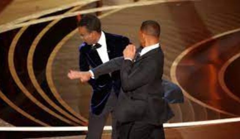 Akademi, Will Smith'in Oscar törenindeki tokadı hakkında inceleme başlattı