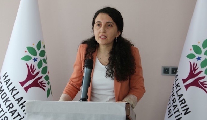 HDP'li Günay'dan CHP'ye 'kayyım' eleştirisi: Muhalefetin tutarsız siyaseti