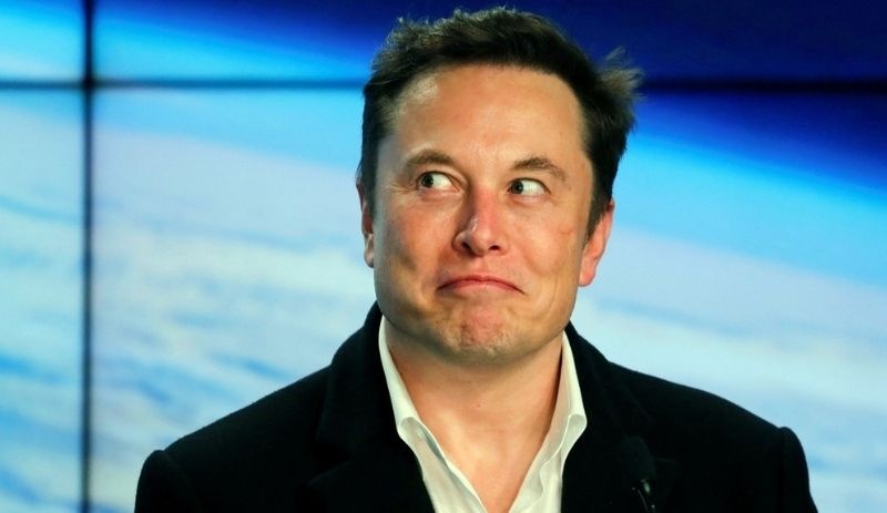 Elon Musk'tan tepki çeken şarj kararı: Ayrı satılacak