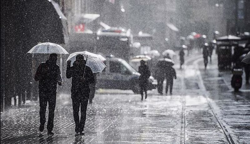 Meteoroloji'den hava tahmini raporu: Kuvvetli yağışa dikkat!
