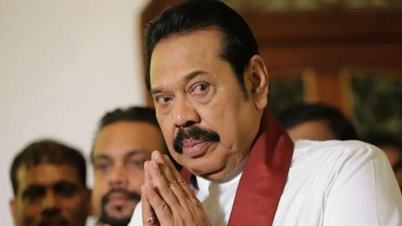Sri Lanka'da tansiyon yükseliyor: İstifa eden başbakan güvenlik gerekçesiyle deniz üssüne götürüldü