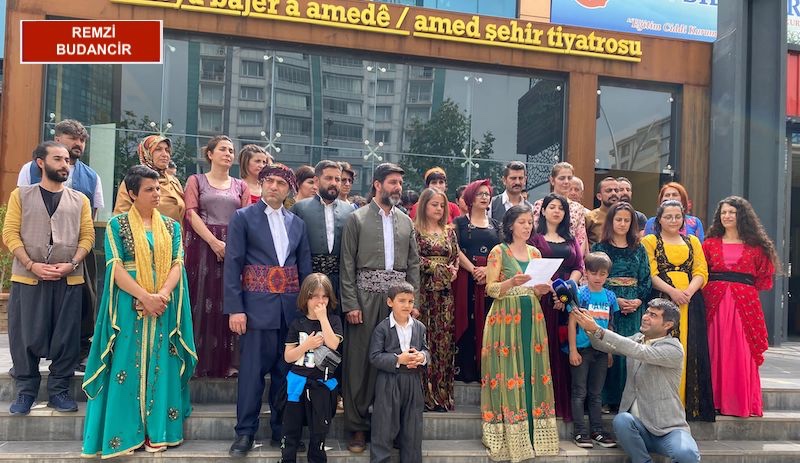 15 Mayıs Kürt Dil Bayramı: Sanatçılar Newroz’da yasaklanan ulusal kıyafetleri giydi