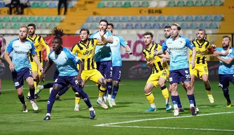 Spor Toto 1. Lig play-off yarı finalinde ilk maçı İstanbulspor kazandı