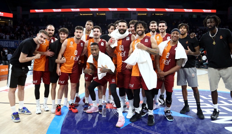 Galatasaray'dan Euroleague şampiyonu Anadolu Efes’e 35 sayı fark