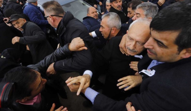 Kılıçdaroğlu'na 'linç girişimi' davasında 'basit yaralama' kararı
